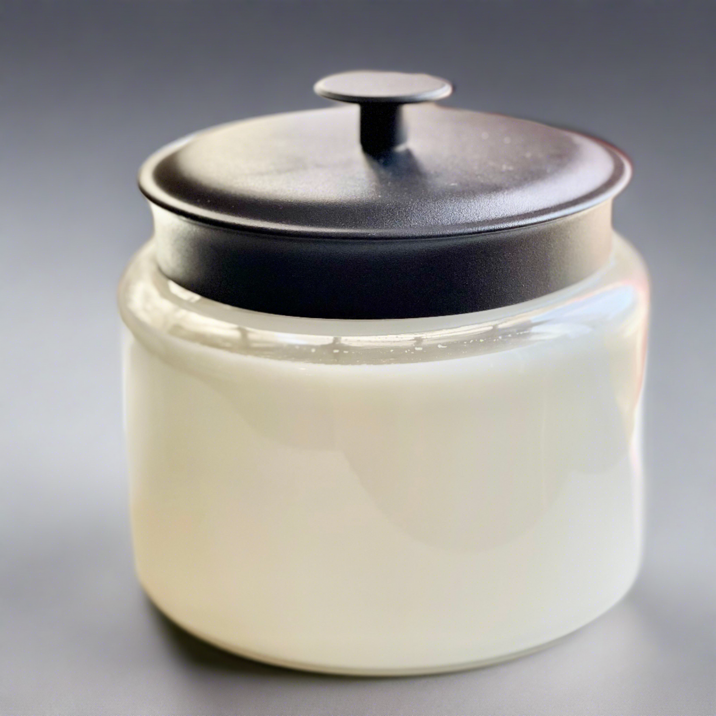 64 oz Signature Jar - Holiday Scent