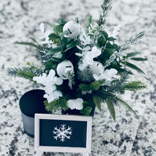 Load image into Gallery viewer, Holiday Floral Design &amp; Candle Workshop
