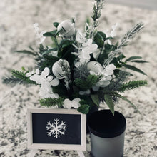 Load image into Gallery viewer, Holiday Floral Design &amp; Candle Workshop
