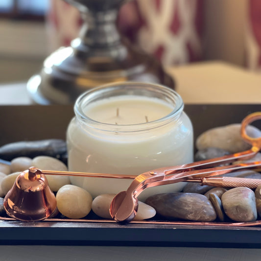 Scented soy candle in a 10 oz vessel 