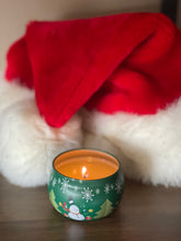 Load image into Gallery viewer, Holiday Candle Gift Box
